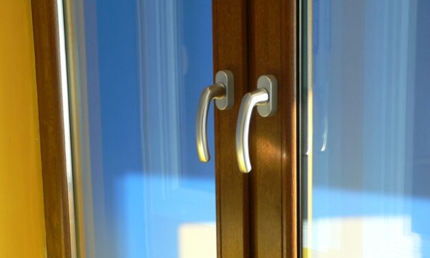 Holz- oder Kunststofffenster?